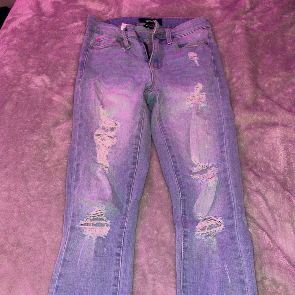 super cute ripped jeans